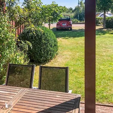 2 Bedroom Amazing In Plau Am Holiday home