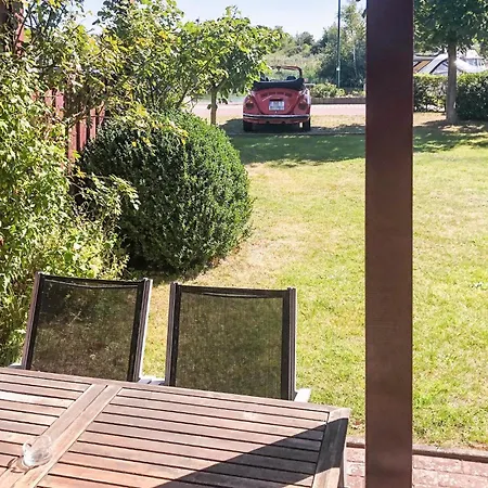 2 Bedroom Amazing In Plau Am Дом отдыха Плау-ам-Зее